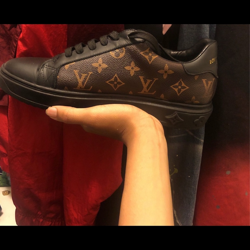 Louis Vuitton shoes for sale if near by cedar hill tx duncanville tx and desoto